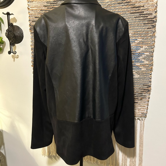 Belle by Kim Gravel Women's Black Leather Jacket - Picture 6 of 12